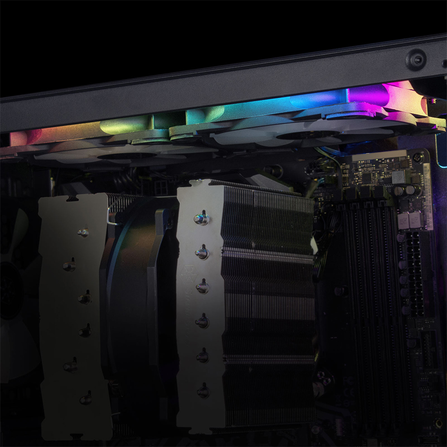 SilverStone  LS04 ARGB — Close-up 1
