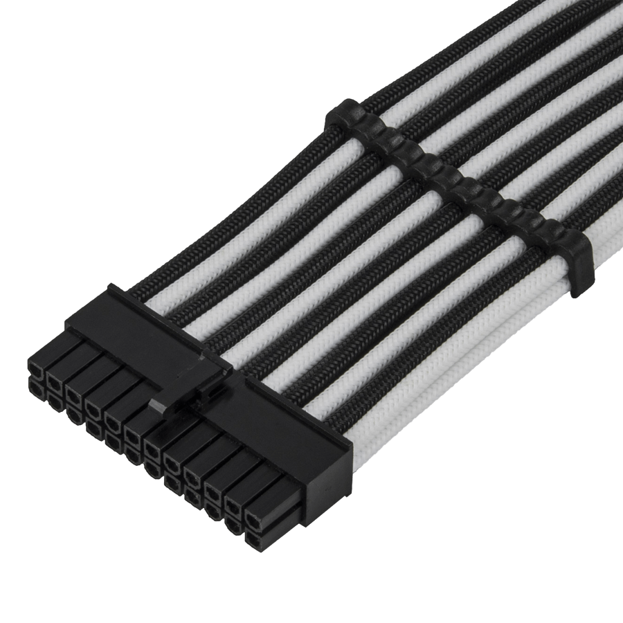 Sleeved Cable SilverStone PP07E-MBBW — Close-up 1